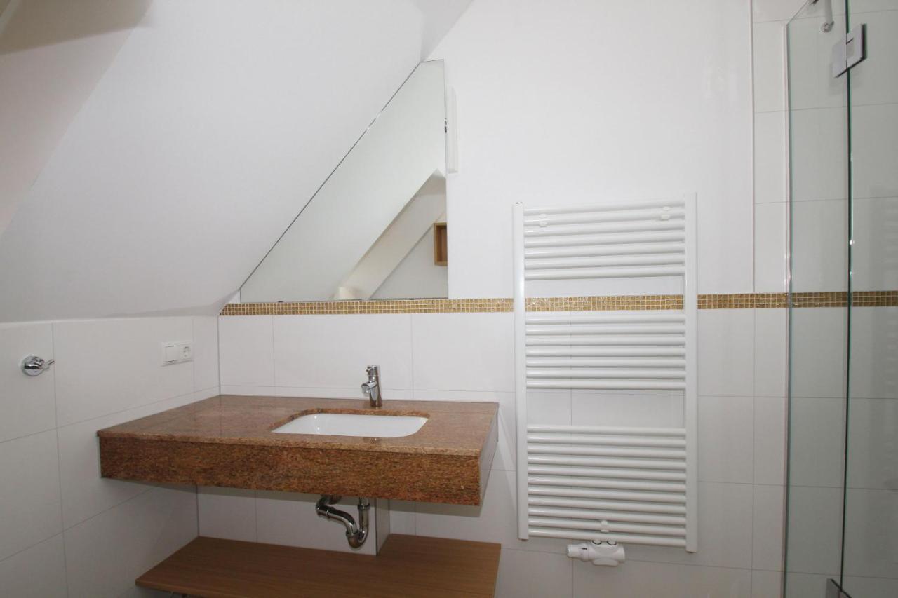 Strandnahe Fewo Mit Balkon, Gratis Nutzung Vom Ahoi Erlebnisbad Und Sauna In Sellin - Rex Rugia Fewo 30-6 Lobbe Exterior photo