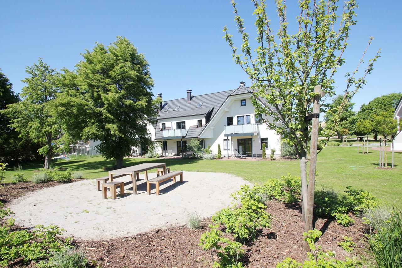Strandnahe Fewo Mit Balkon, Gratis Nutzung Vom Ahoi Erlebnisbad Und Sauna In Sellin - Rex Rugia Fewo 30-6 Lobbe Exterior photo